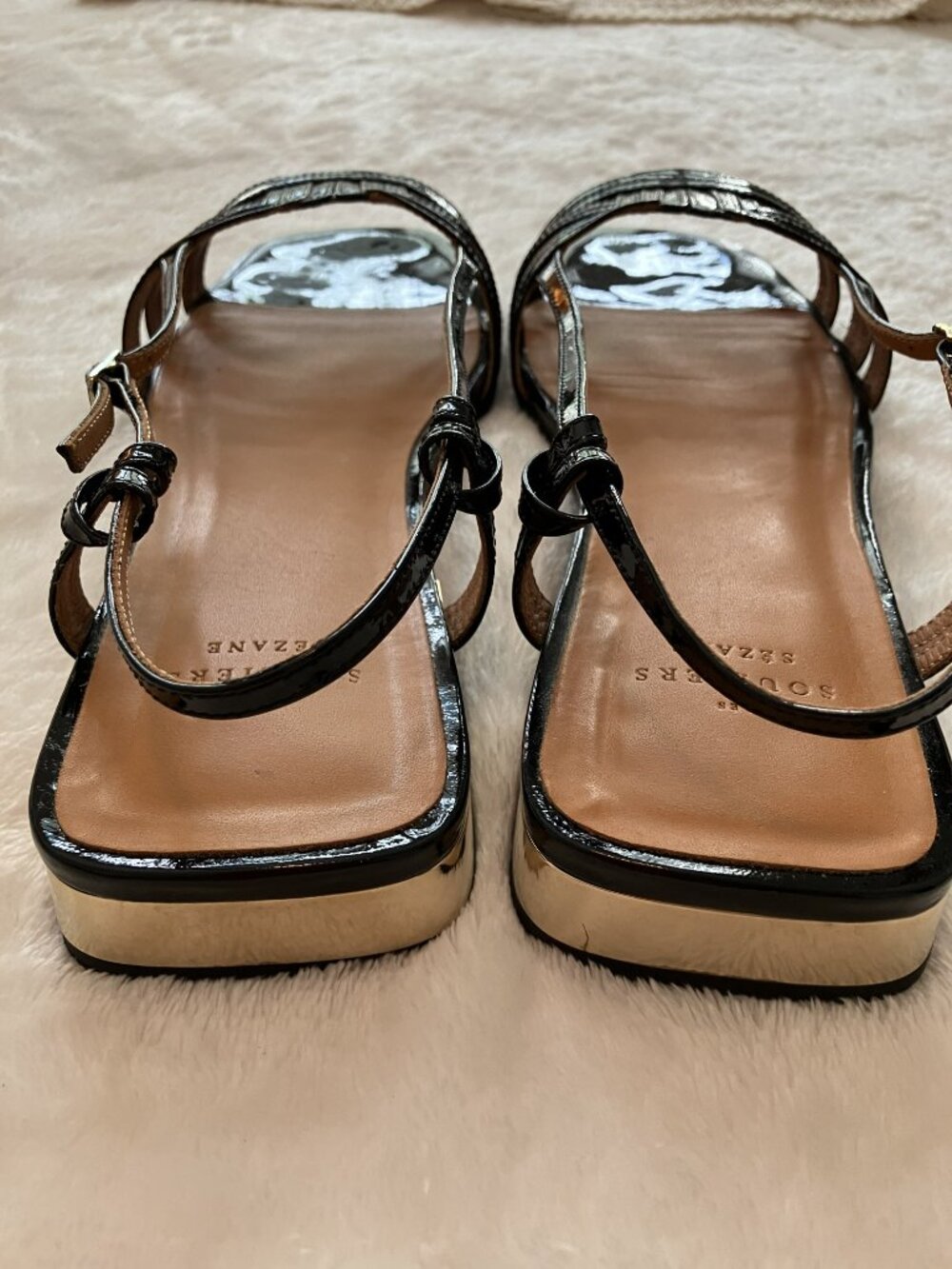 Sezane's Low Josepha Sandal Flats in Black Patent Fr 37, US 6 (really a US 7) - Picture 7 of 14
